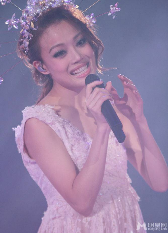 香港女歌手容祖儿红馆举行演唱会精彩回顾