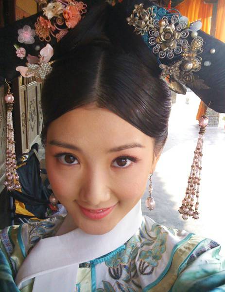 古装美女毛晓彤饰演甄嬛传瑛贵人精选剧照