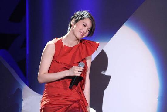香港女歌手梁咏琪首次在台个唱