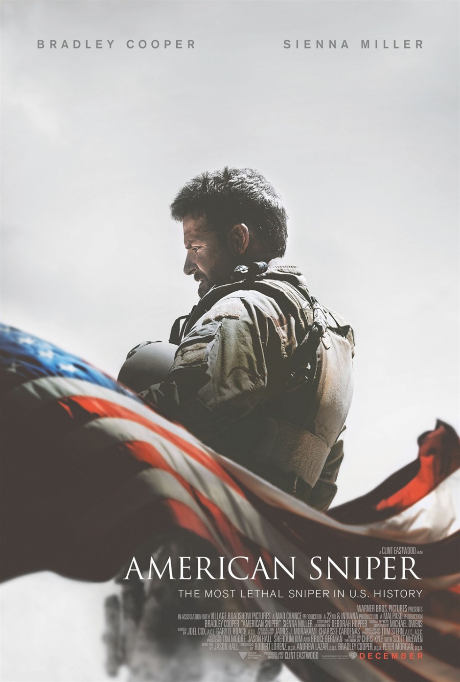 《美国狙击手》海报