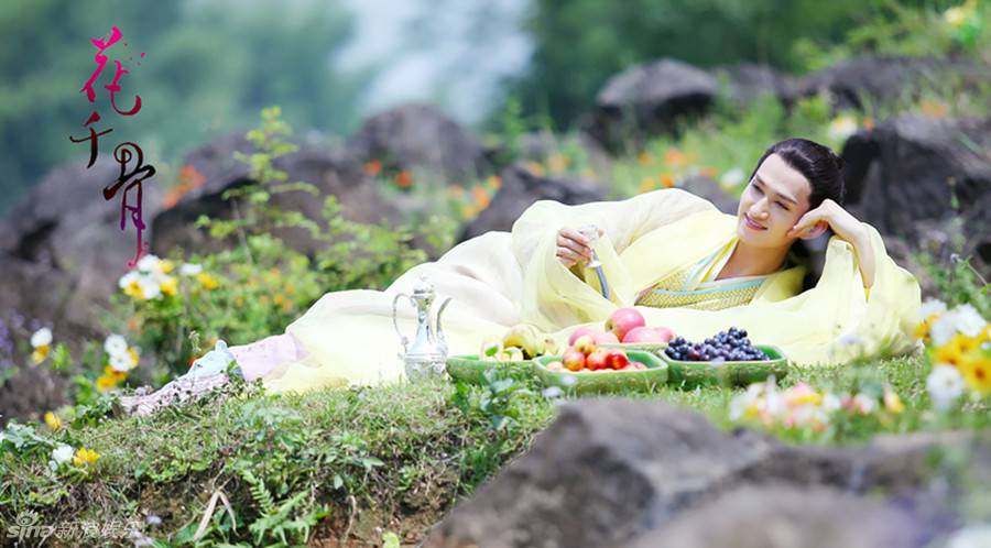 马可杀阡陌与萌神赵丽颖《花千骨》聚首 甜蜜依偎羡煞众人