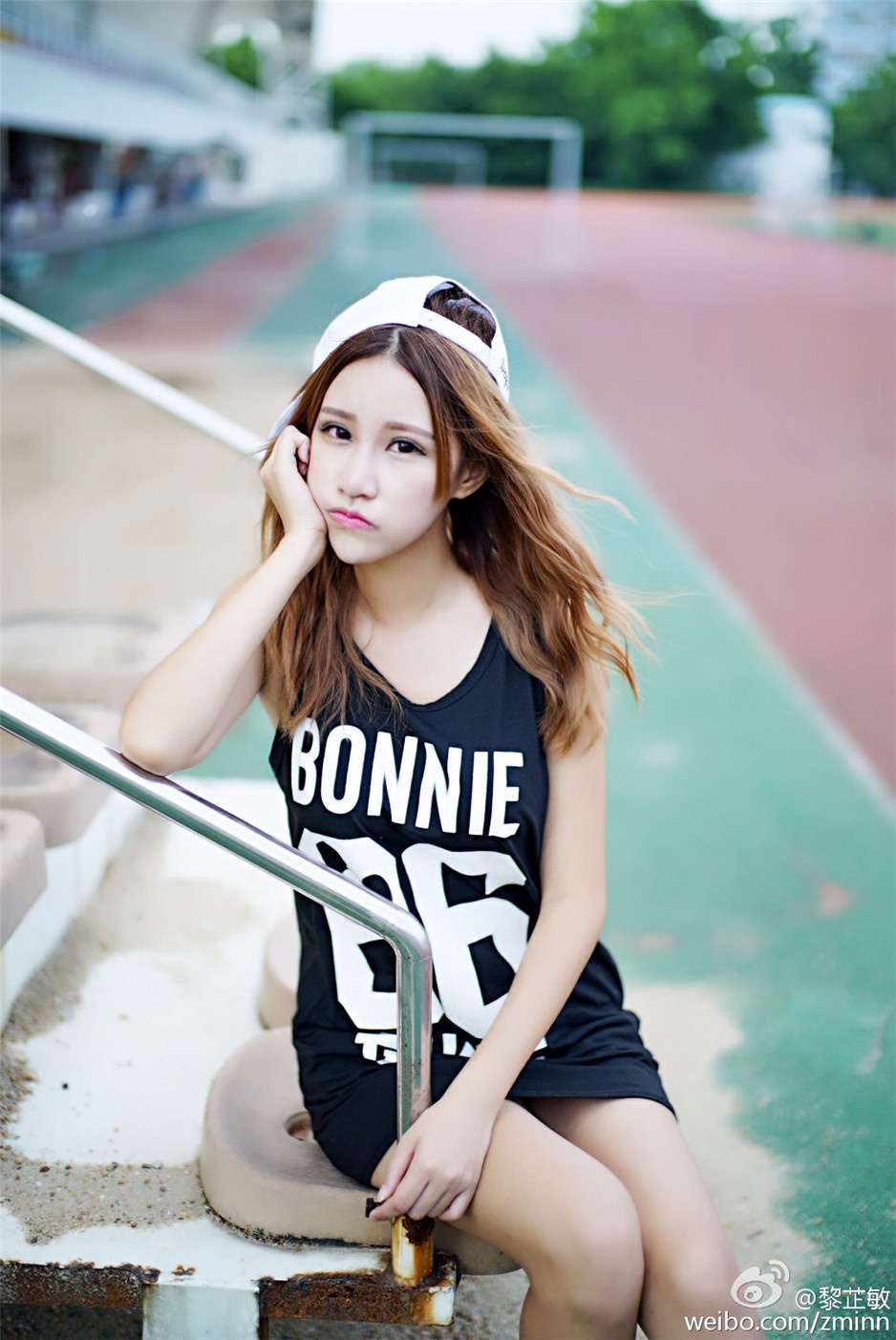 清纯氧气美女黎芷敏养眼写真图片