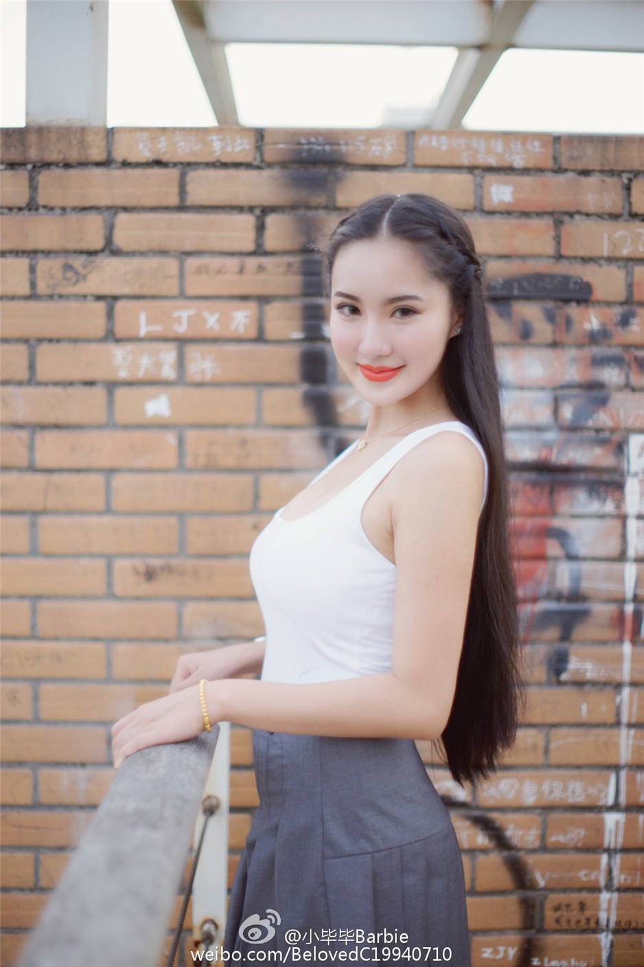 性感美女主播小毕毕Barbie户外写真