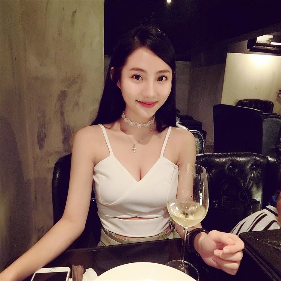 90后网络美女Katrina刘娜甜美迷人图片