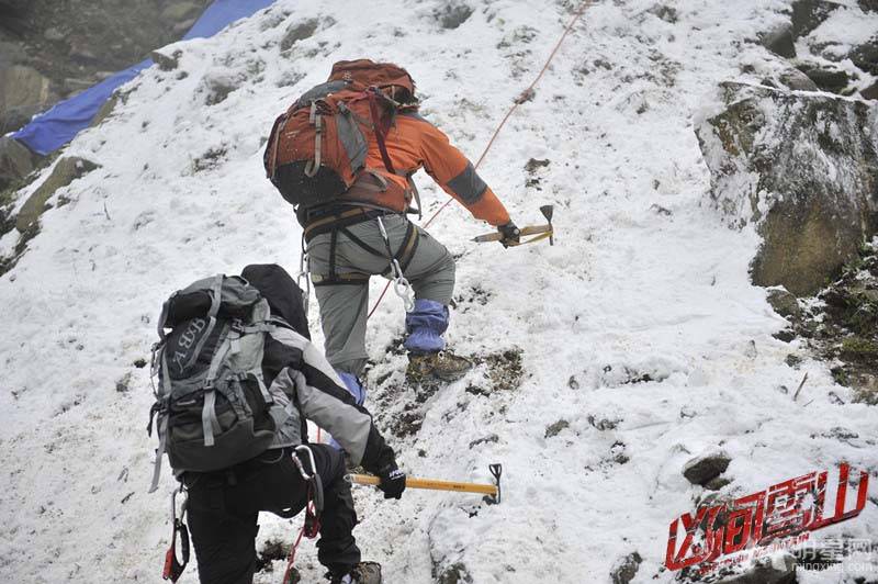 吴卓羲凶间雪山帅气精美高清剧照