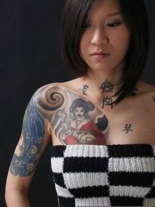 日本艺妓的彩绘纹身图案