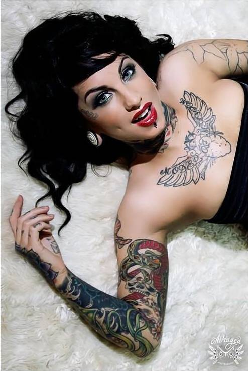 最新欧美性感纹身女精美图片