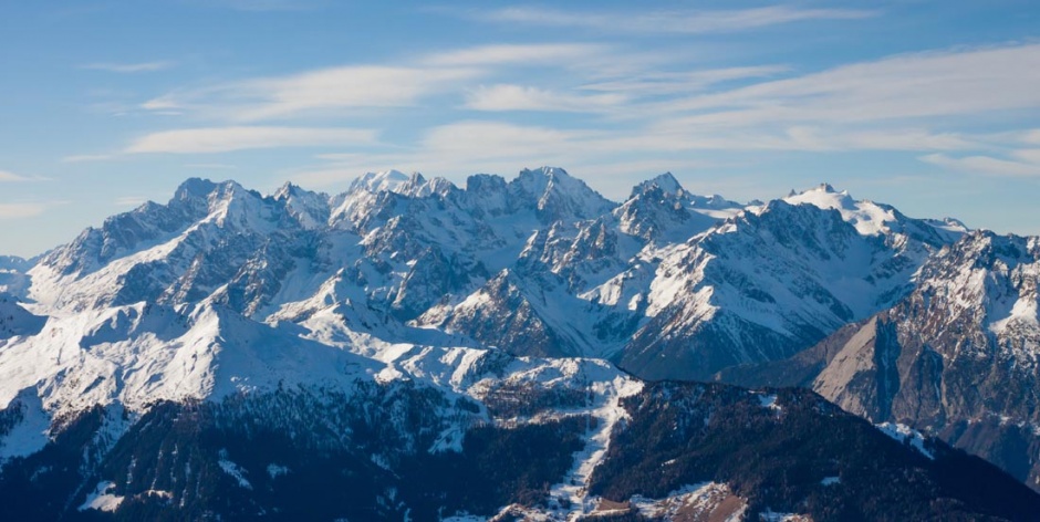 高清唯美的瑞士雪山风景图片