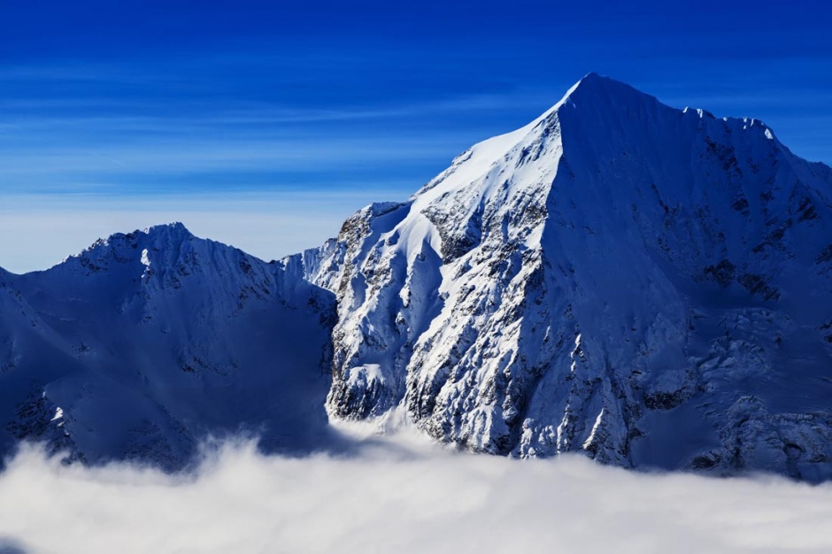 高清唯美的瑞士雪山风景图片