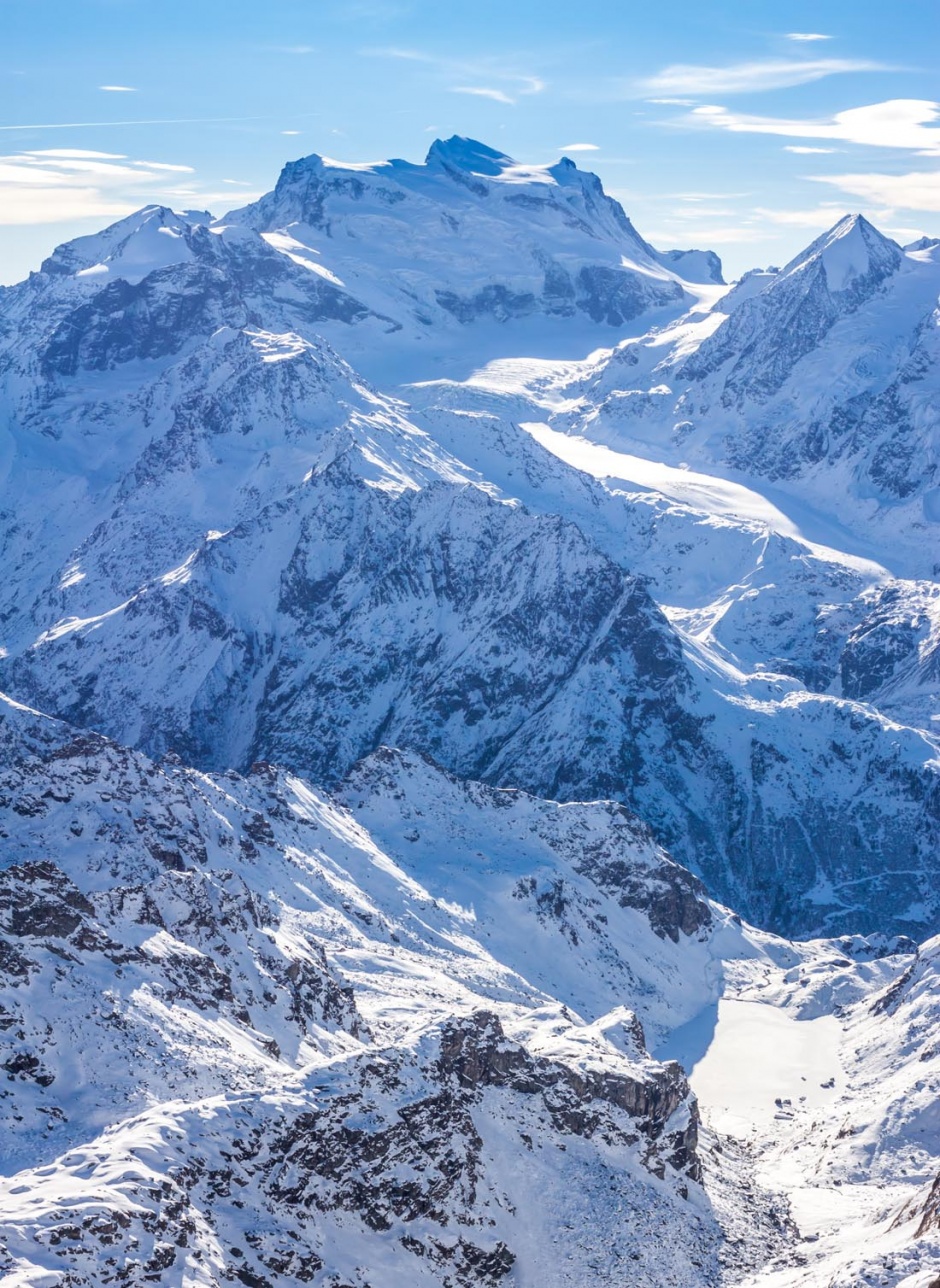 高清唯美的瑞士雪山风景图片