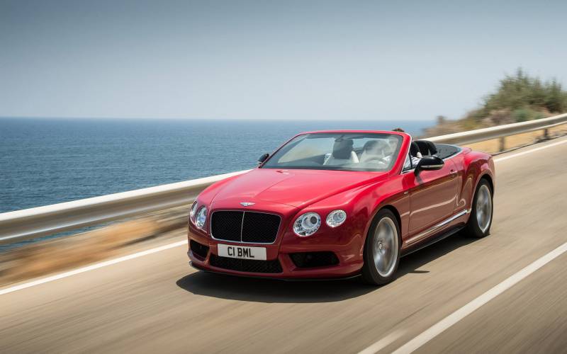 超帅气的宾利敞篷跑车图片