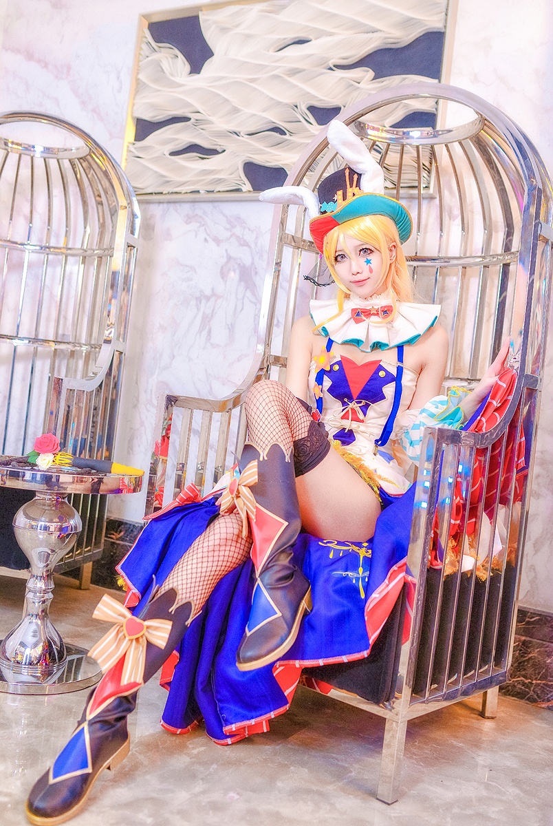 粉色萌妹cosplay写真摄影