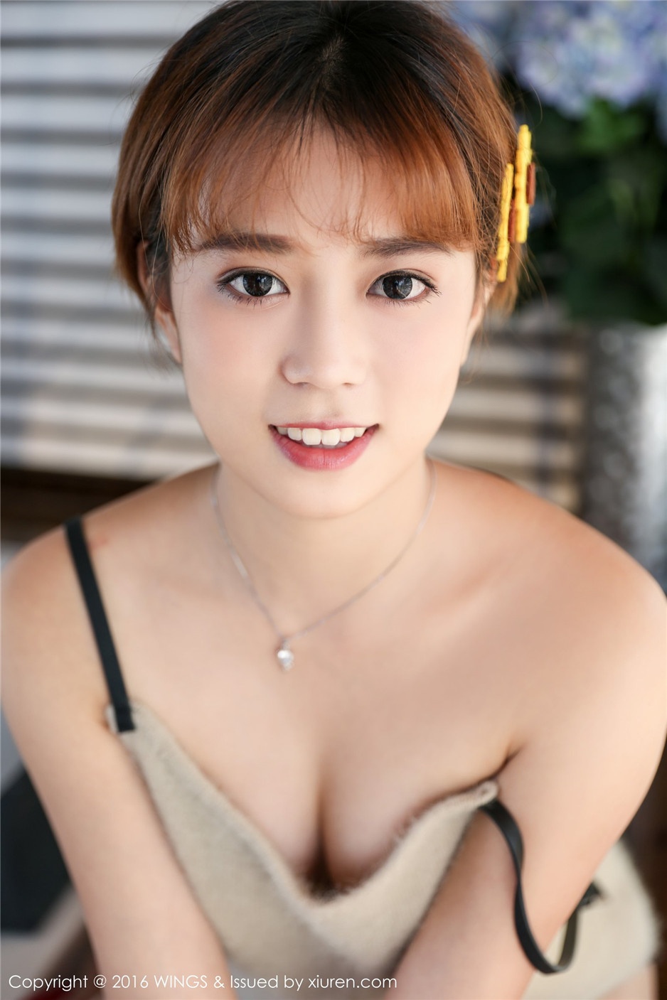 清纯短发美女柠檬vivi首套写真图片