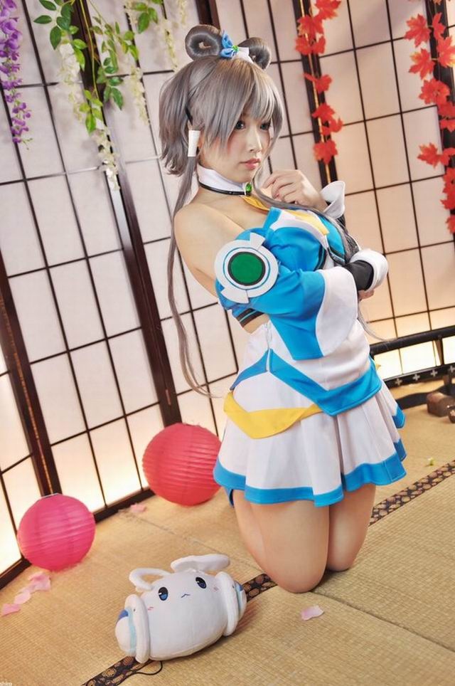 18R动漫游戏cosplay美女图片