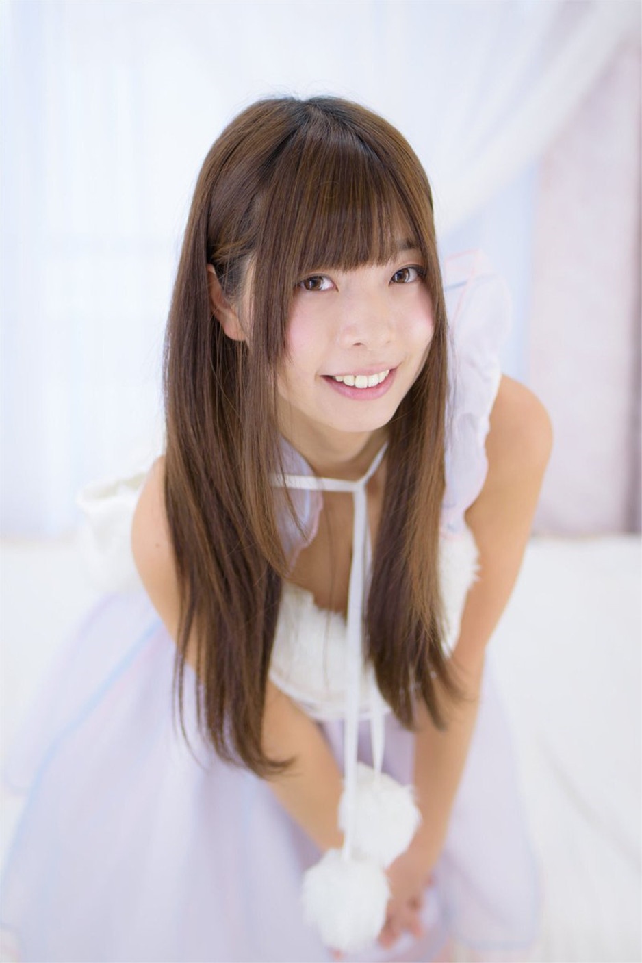 日本G奶嫩模柚月彩那写真美图