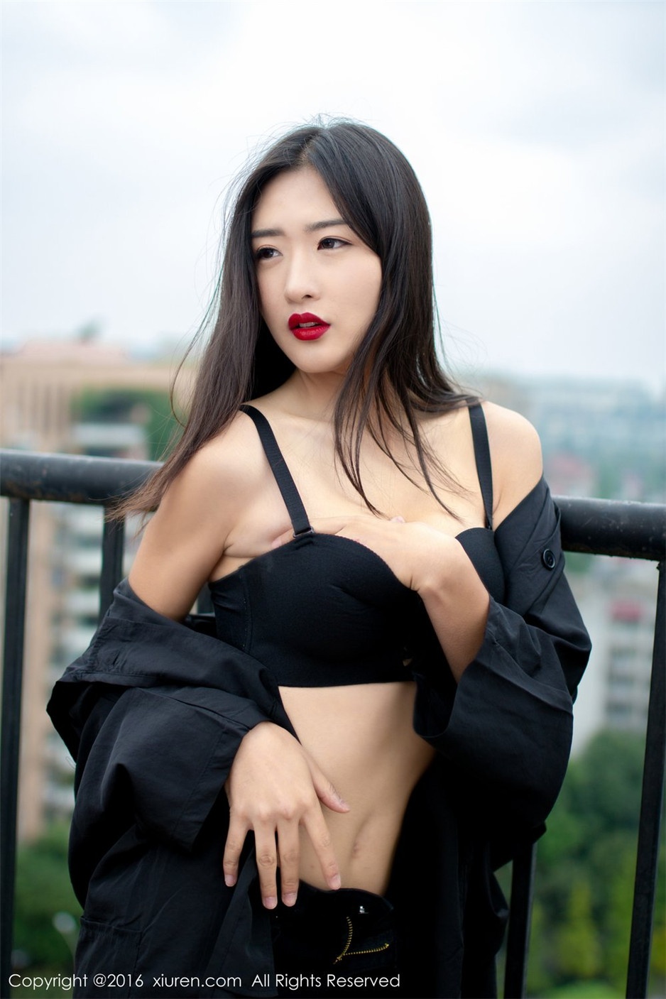 秀人网模特周琰琳LIN性感写真照片