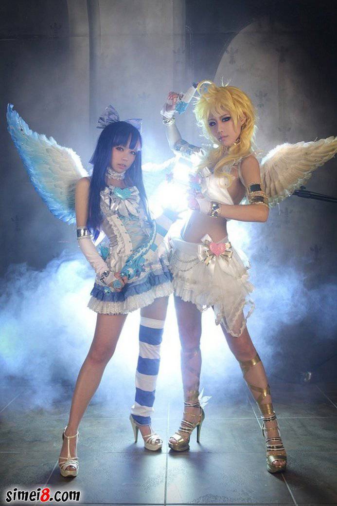 白皙天使cosplay美女图片