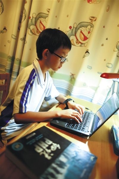 “中国年龄最小的黑客”汪正扬资料介绍 写编程代码曾敲坏电脑