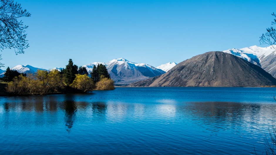 优美的新西兰山川湖泊风景壁纸