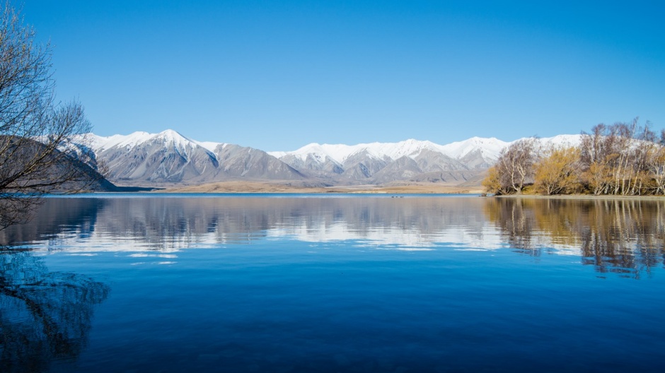 优美的新西兰山川湖泊风景壁纸