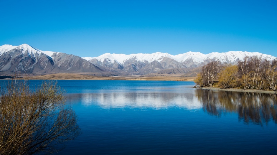 优美的新西兰山川湖泊风景壁纸