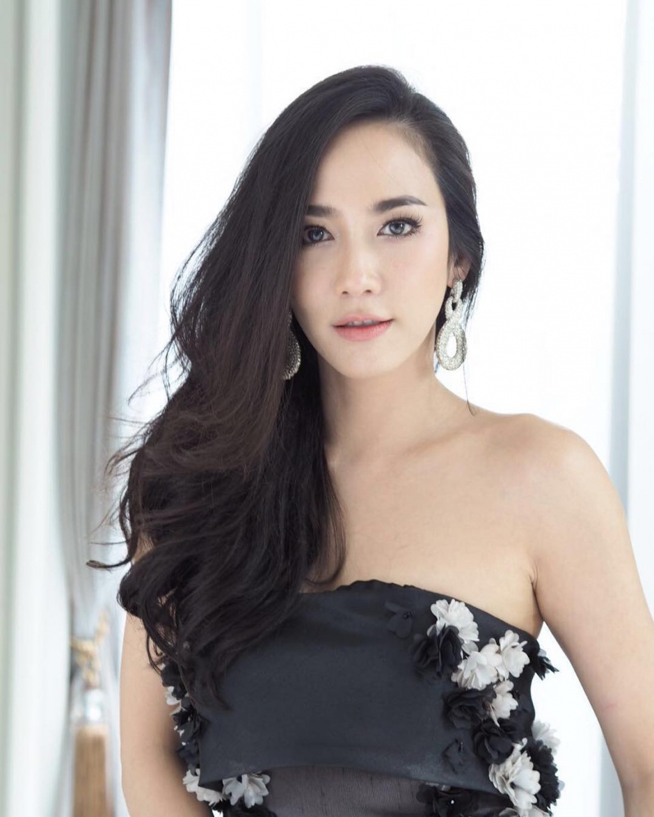 人气女演员AumP性感美丽图片大全