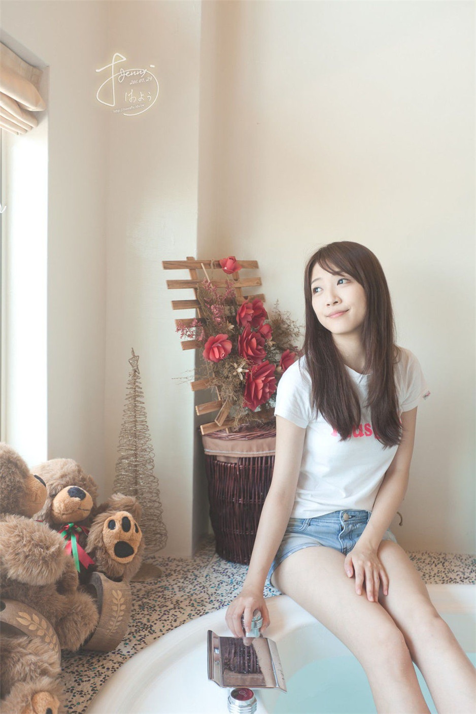 天然美女素人黄甄妮私房高清写真集