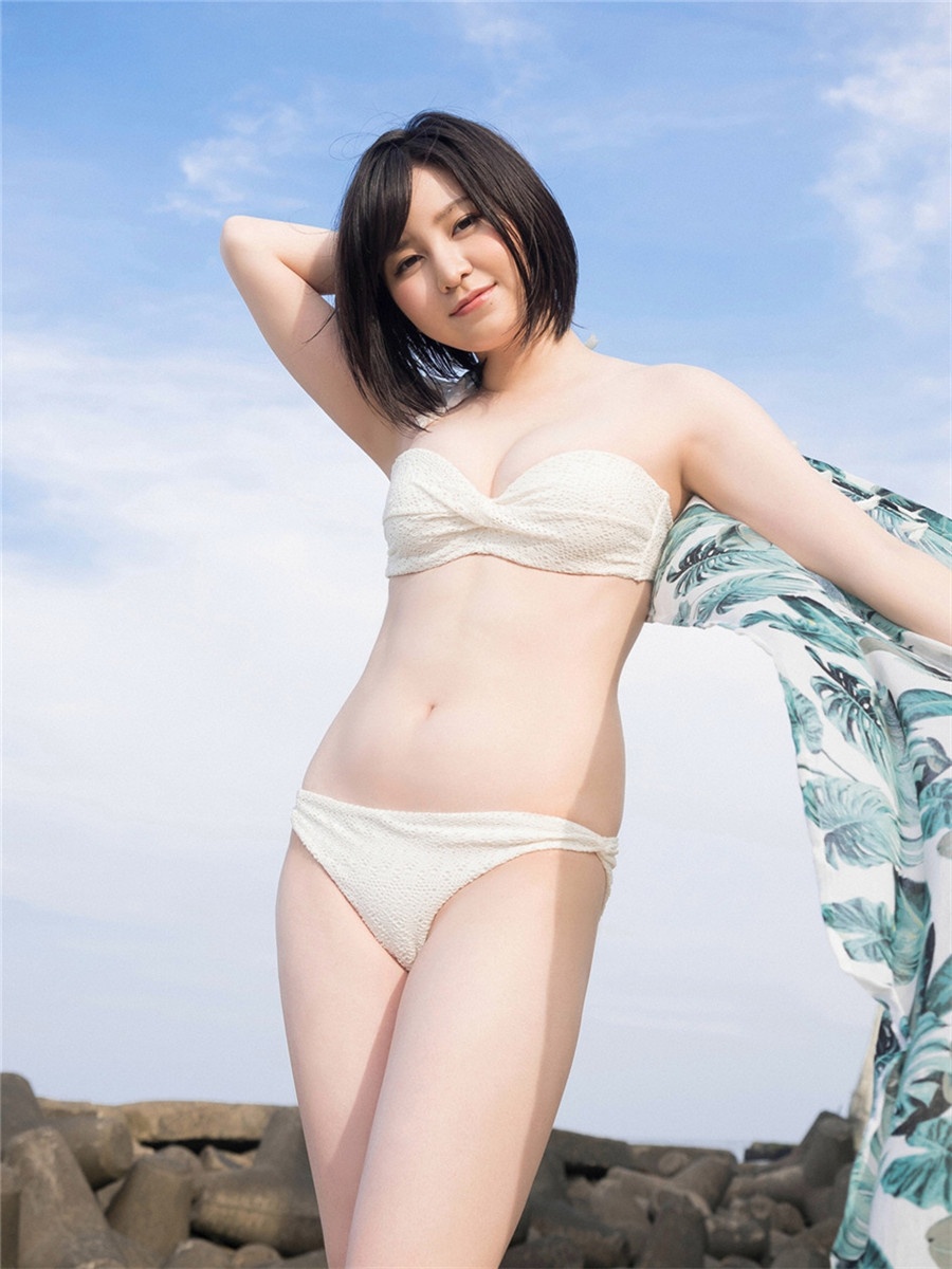 日本清纯少女岩田华怜甜美户外写真集