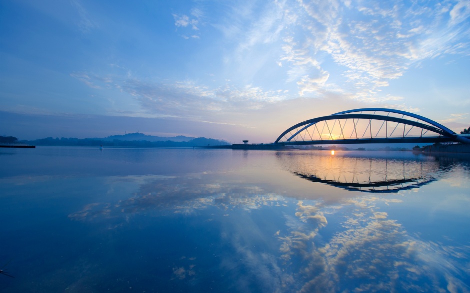 壮阔美丽的大海风景桌面壁纸