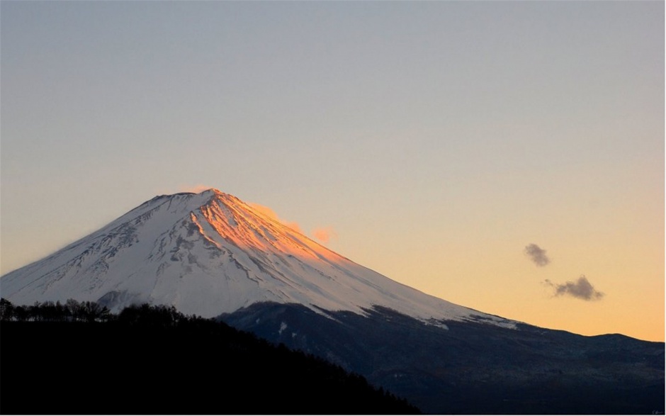 日本富士山唯美风景壁纸