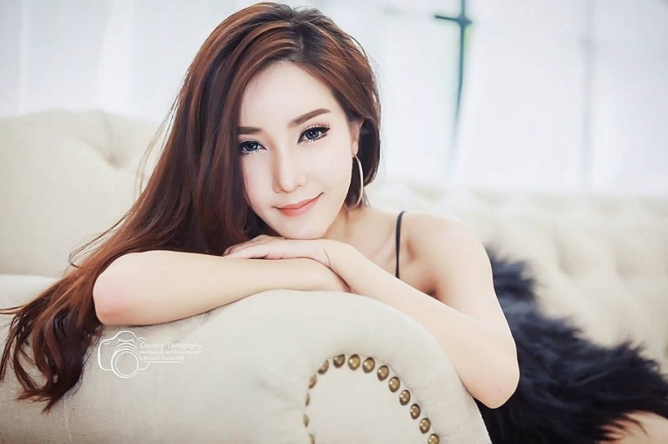 高颜值美女Sutassa Suthumjindakun性感写真图集