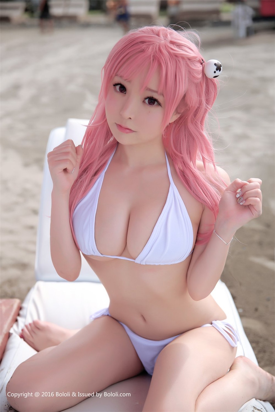 性感童颜美女七宝诱惑比基尼海边写真图片