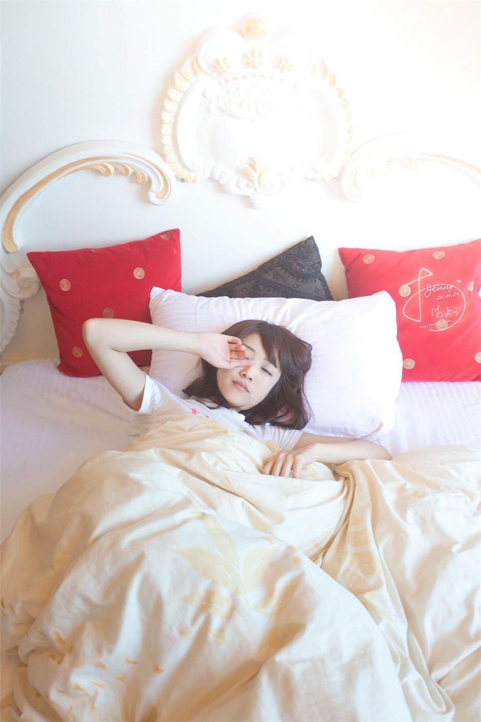 天然美女素人黄甄妮私房高清写真集