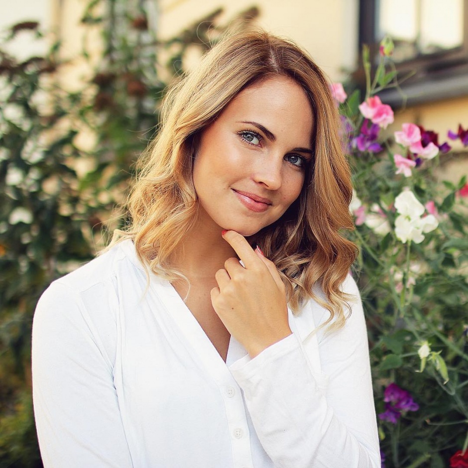 高智商美女Voe私拍精选图片合辑