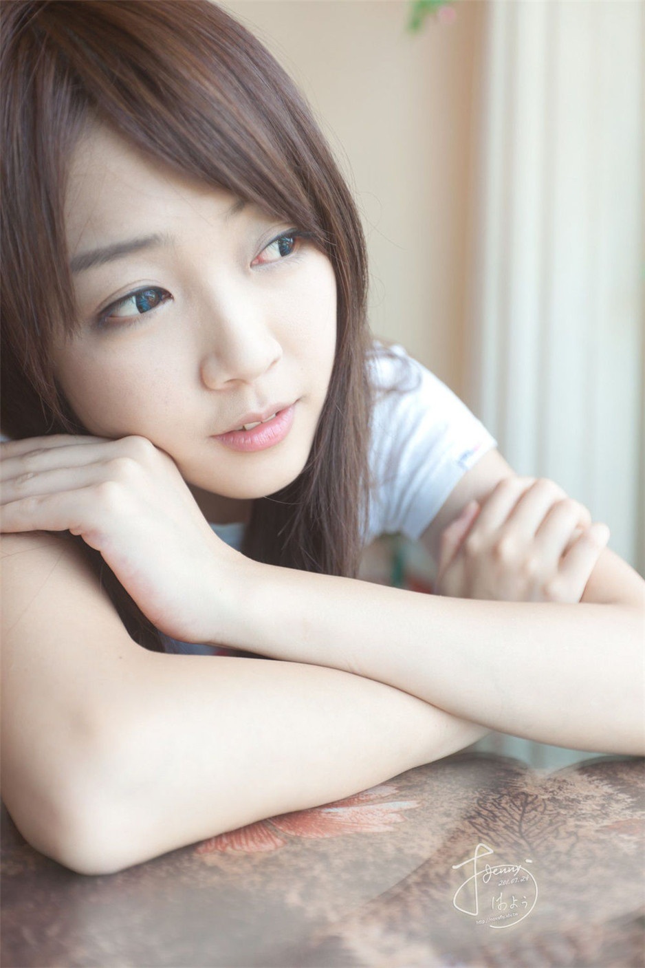 天然美女素人黄甄妮私房高清写真集