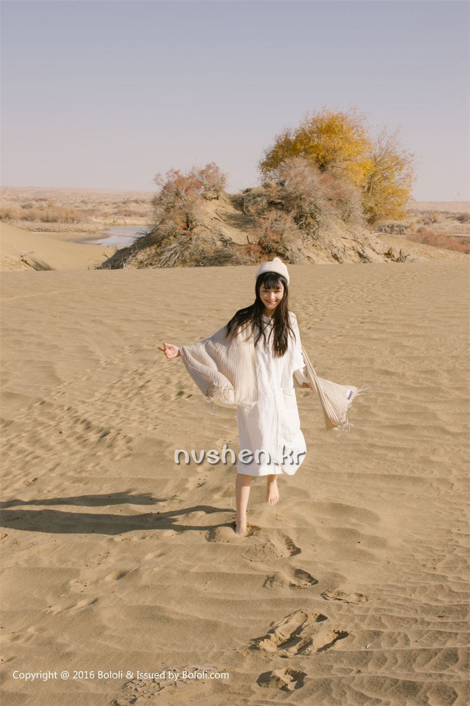 清纯系美女之应沙漠旅拍写真集锦