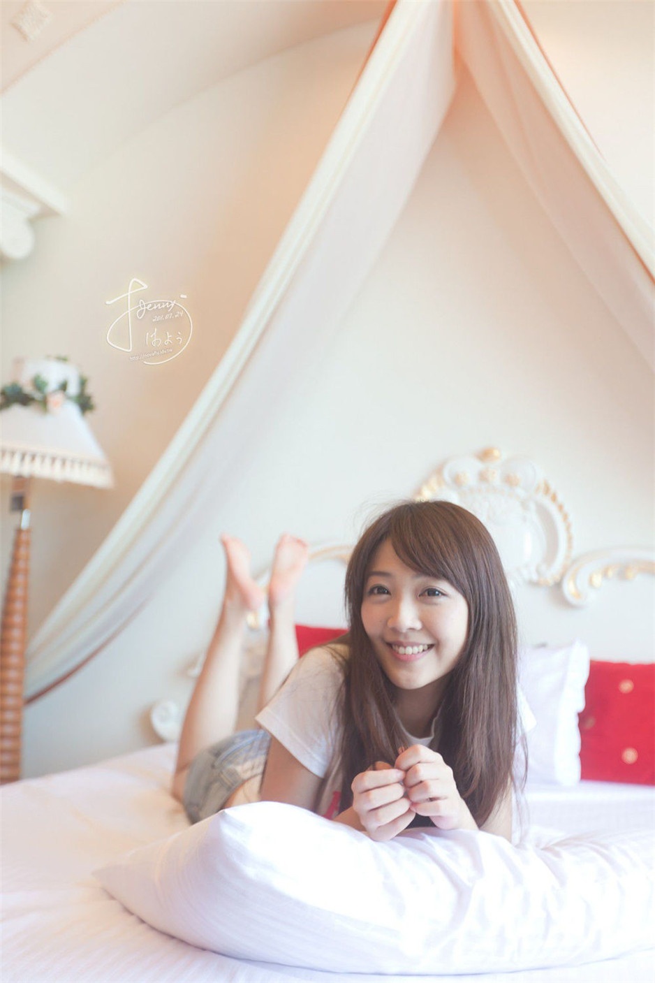 天然美女素人黄甄妮私房高清写真集