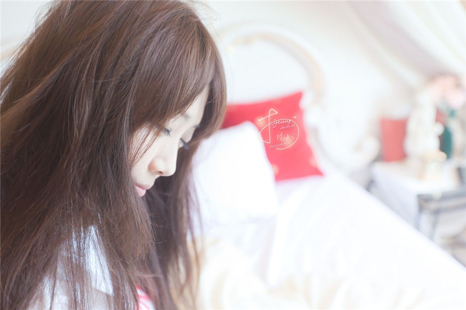 天然美女素人黄甄妮私房高清写真集