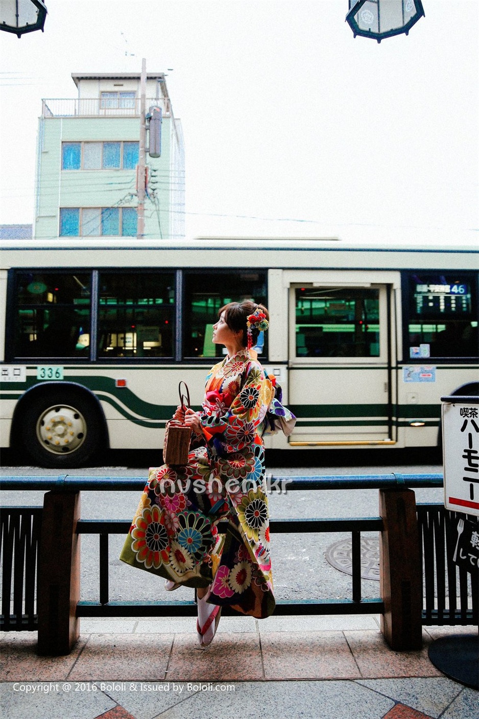 清纯小美女柳侑绮旅拍写真图片