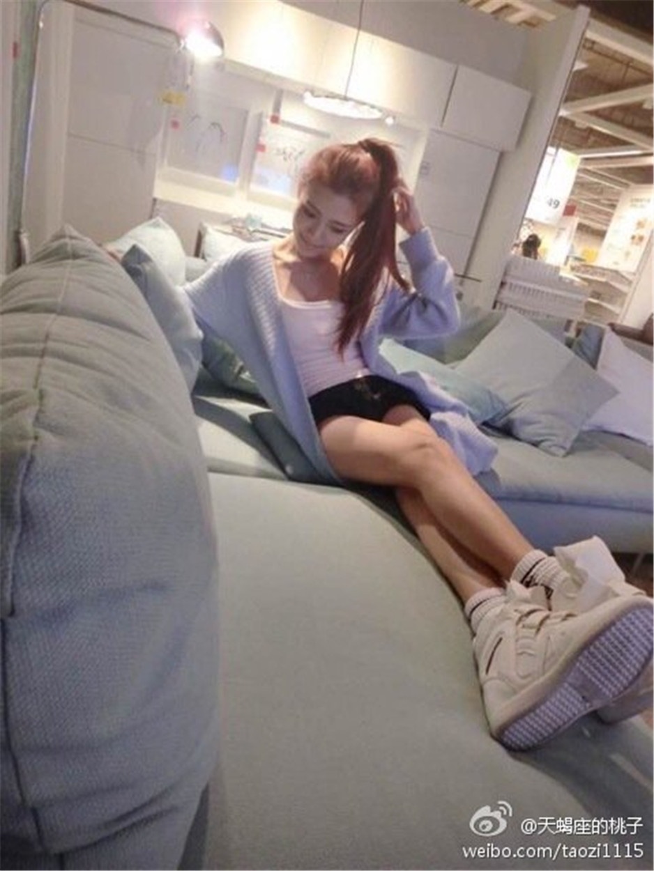 内地女模特陶恒微博私房照图片