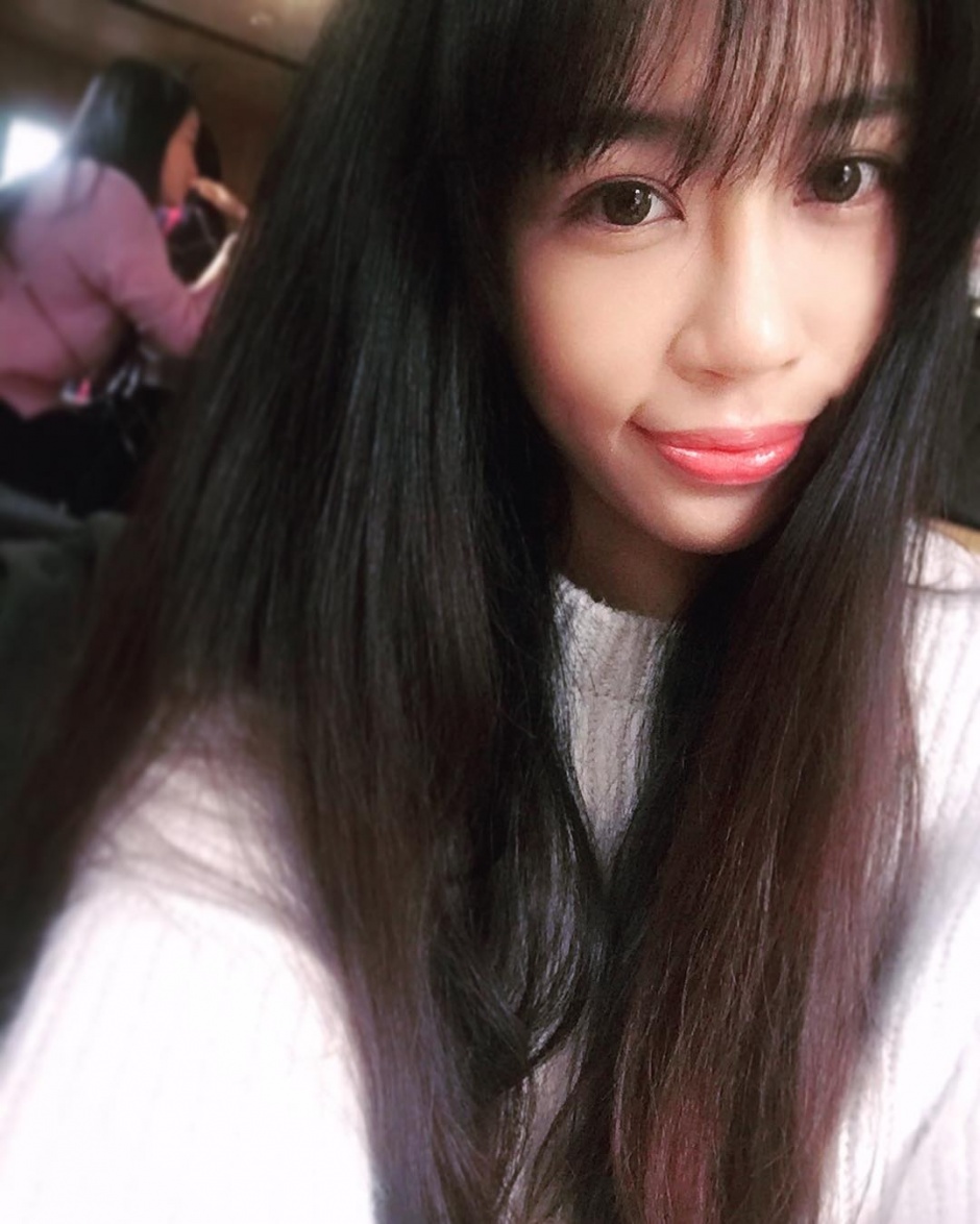 中韩混血美女权贞妍私拍图片集锦