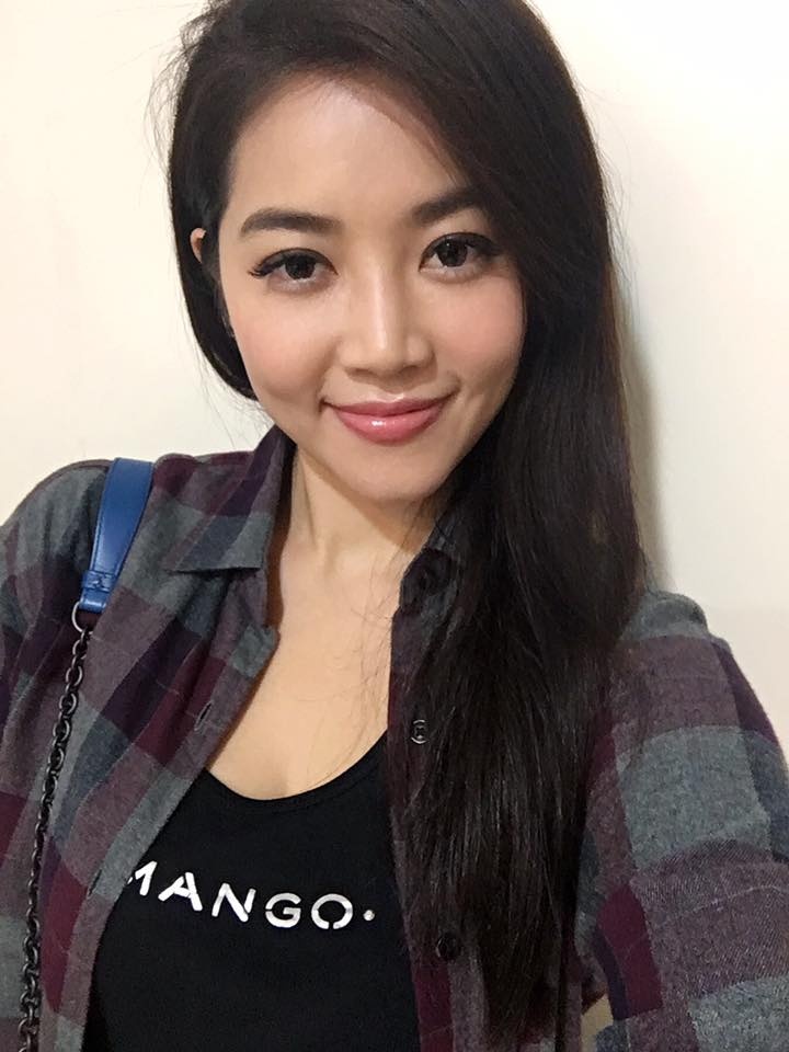台湾女记者刘方慈私拍图片合辑