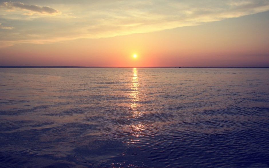 唯美海边红色日出美景图片