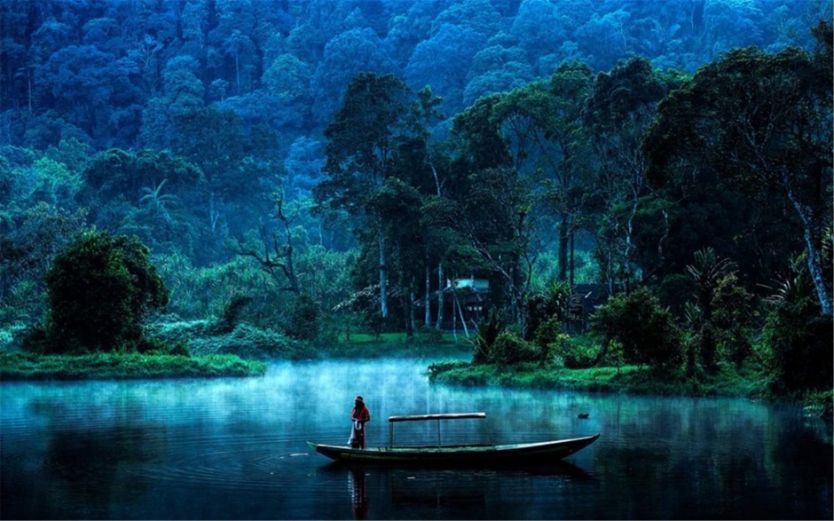 大自然秀丽山川湖泊养眼绿色风景壁纸