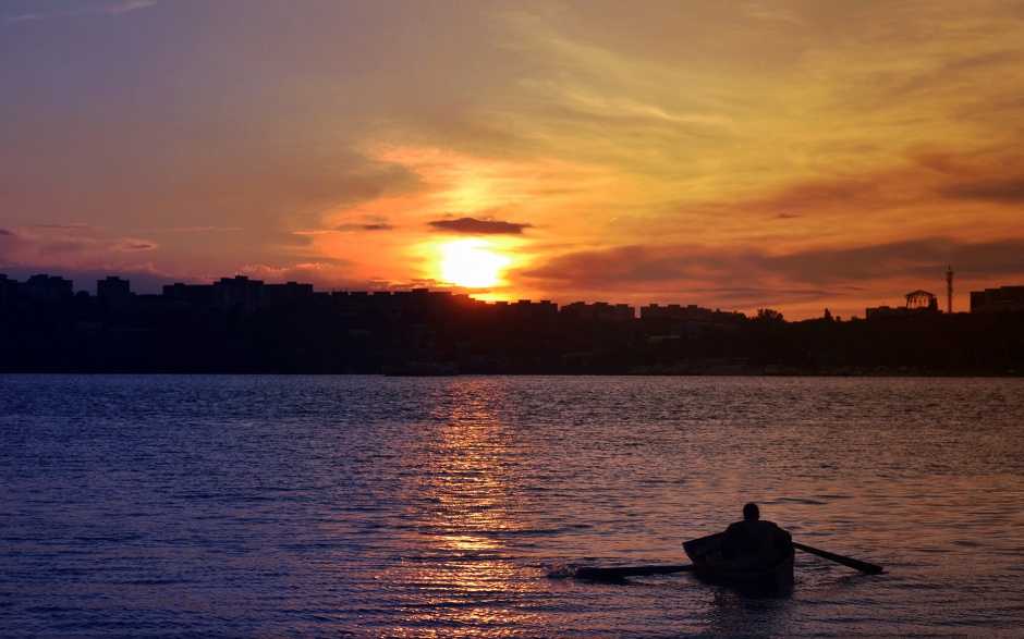 唯美的多瑙河夕阳风景壁纸