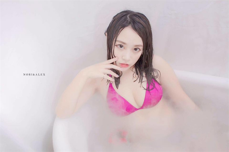 90后台湾美女何苔苔Nori私房图片