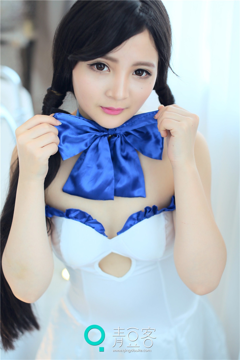 可爱的双马尾妹子陆狸Chris高清写真