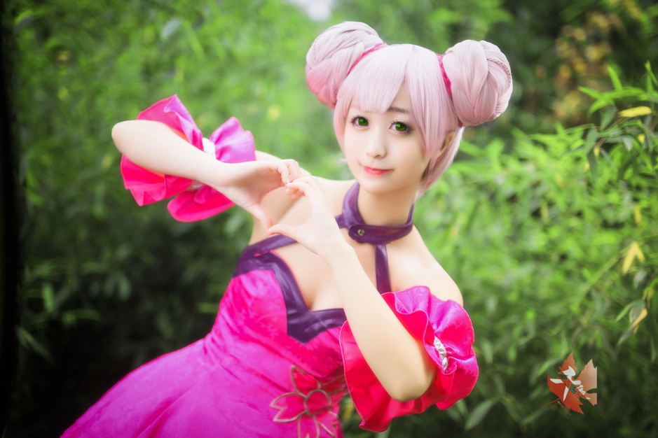 美女cosplay王者荣耀小乔高清图片