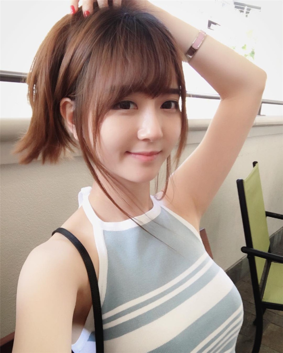 邻家美女徐恩智甜美俏皮私房照图片