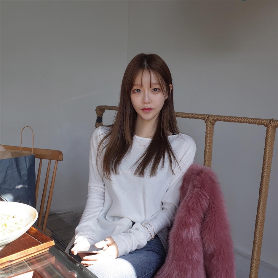 韩国美女模特杨晋超清自拍图片